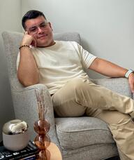 Book an Appointment with Tomás Méndez Cortés for Psychology