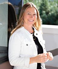 Book an Appointment with Dr. Lindsay Erickson for Telehealth