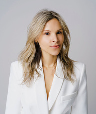 Book an Appointment with Omaira Ferreira for Chiropractic