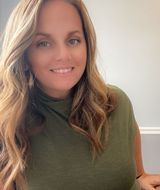 Book an Appointment with Stefanie Toadvine at Evolution PARIS